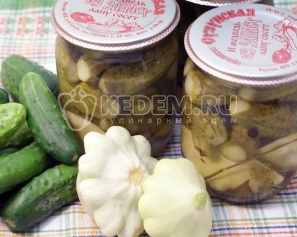 Маринованные огурцы с патиссонами