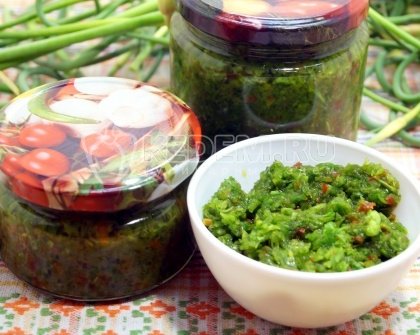 Паста из чесночных стрелок