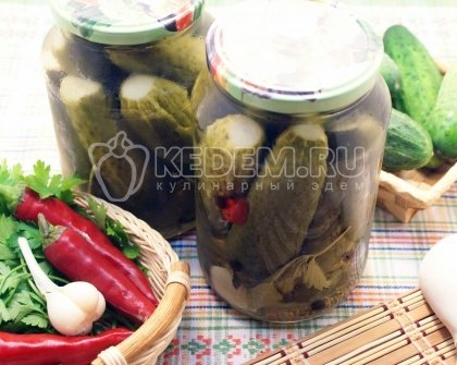 Острые огурчики на зиму