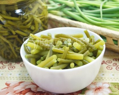 Маринованные чесночные стрелки на зиму