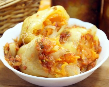 Перцы фаршированные овощами на зиму «Пальчики оближешь»